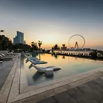 Sea-View Apartment With Private Beach In La Vie
