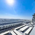 Stylish Studio Getaway In Dubai\'S Mag 920