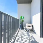 Stylish Studio Getaway In Dubai\'S Mag 920