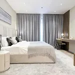 Fabulous 2Br Apartment At 5 Star Resort