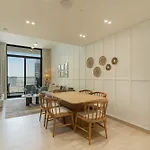Stylish 3 Bedroom In Jvc