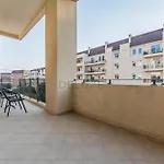 Community View 2Br With Private Balcony Near Golf Club, Sherlock House 2, Motor City By Deluxe Holiday Homes