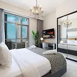 2Br Dubai Gem Steps From Dubai Mall & Burj