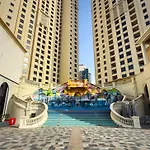 Dubai Eye & Sunset Views, Direct Beach Access With Gym&Pool