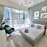 Sunrise Homes - 2 Bedroom With Panoramic Marina Views