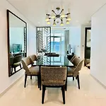Vserve Stylish Suite 1 Bedroom With Burj Khalifa And Canal View