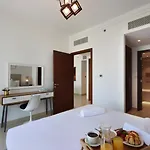 Livbnb - Bright 1Br Boulevard Point