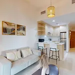 Dream Tower - Elegant One Bed In The Marina