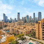Burj Royale - Best Burj Khalifa & Fountains View - Downtown Dubai Mall - Luxury Apartments By Canvas Holiday Homes
