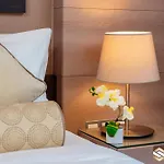 Ostay -Address Dubai Mall - The Residence