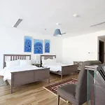 Espace Holiday Homes - Bay Square 12