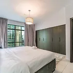 Yanjoon Holiday Homes - The Lofts Apartments