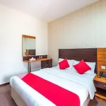 Central Paris Hotel, Baniyas Square
