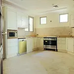 Nasma Luxury Stays - Frond D Palm Jumeirah