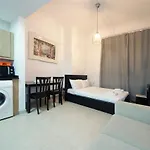 Studio Apartment In Zumurud Tower , Dubai Marina