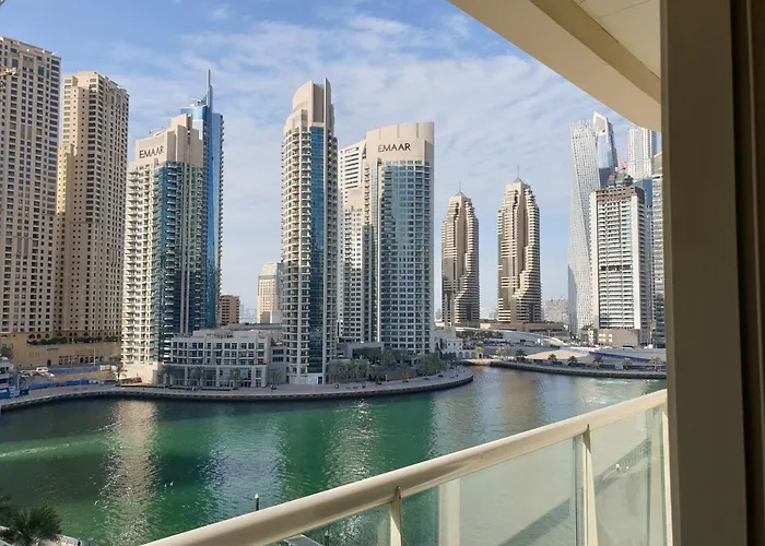New!! Marina View Apartment - Recently Renovated