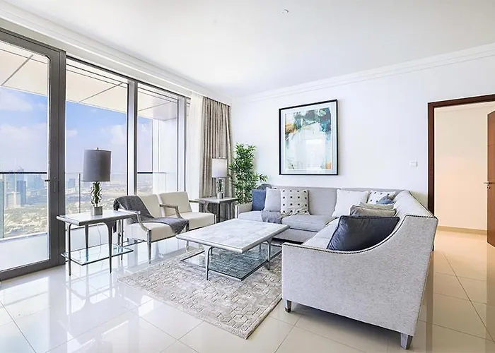 Burj Khalifa View, Downtown Dubai, 3Br Apartment - Daniels Holiday Homes