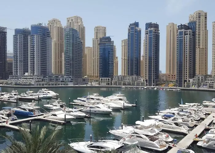 Dubai Marina 1 Bedroom Apt. walking distance JBR.