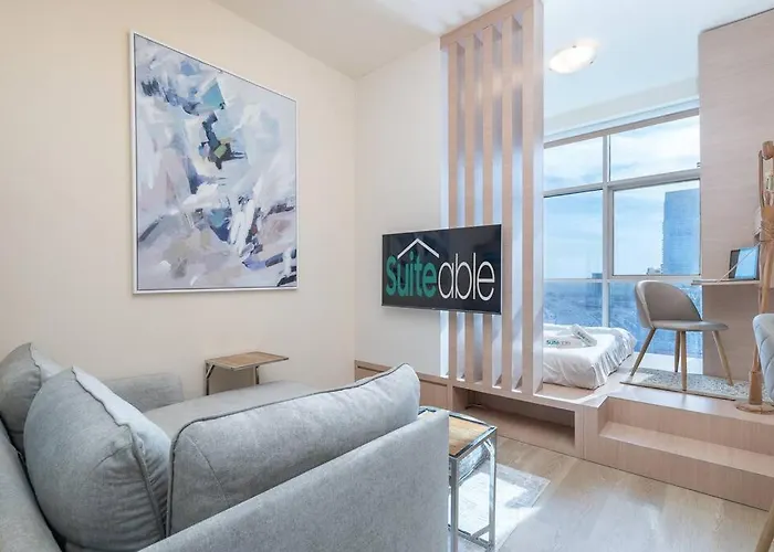 High-Floor Studio With Panoramic Marina Views