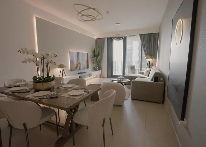 Ultimate Stay / Downtown / 3 Beds / Upscale Luxury / Fantastic Finishing / New Building