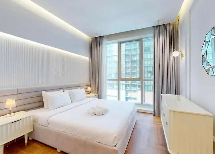 Torch Tower - Opulent Two Bedroom