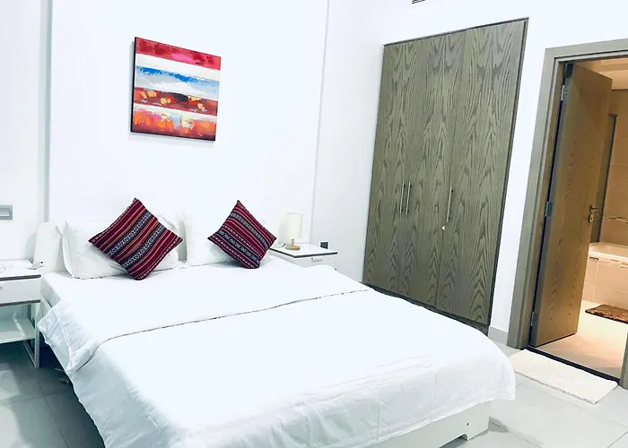 Deluxe One Bedroom Apartment For Rent In Dubai Al Barsha South