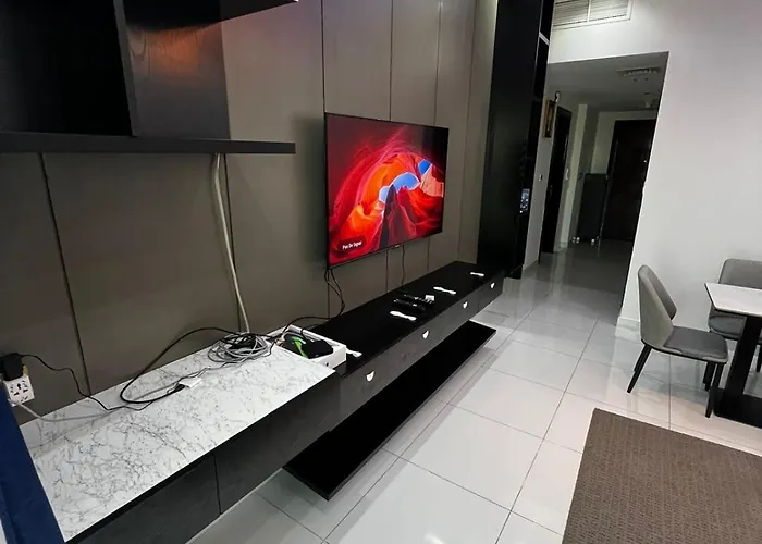 1Bhk Serviced Luxury Apartment With Kids Room