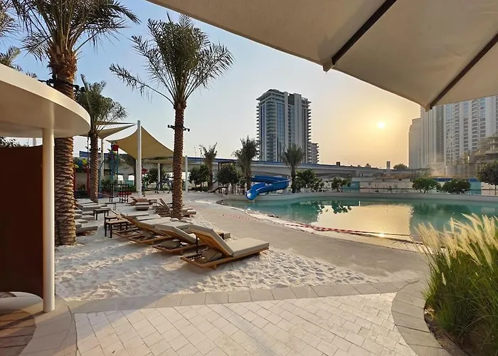 Ravishing Retreat 2Br Creek Beach Luxury Abode