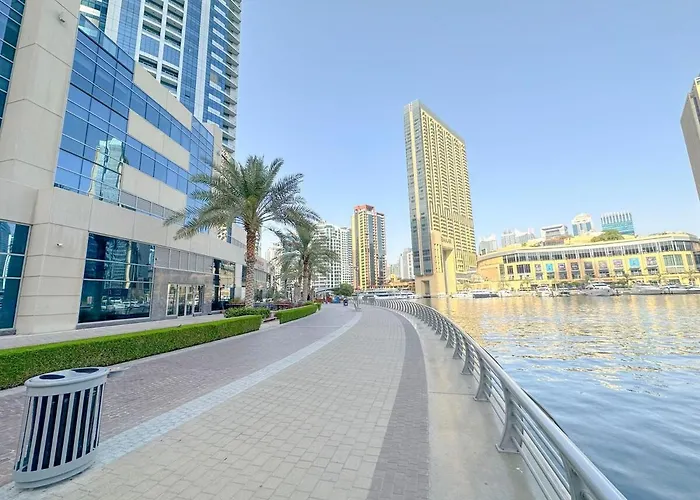 Cozy 1 BDR at Bay Central Dubai Marina