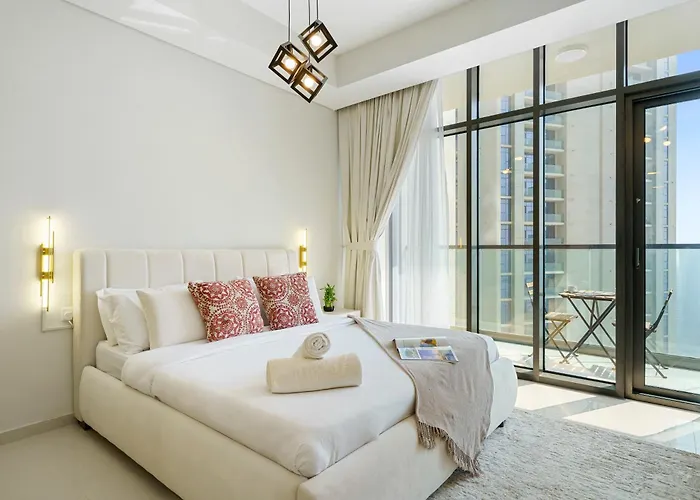 Stylish Studio With Great Views High Floor