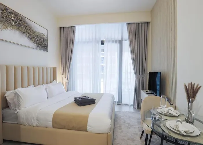 Superb Studio In Azizi Riviera