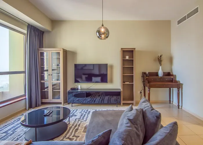 Two-Bedroom Apartment With Balcony In Shams 4, Jbr