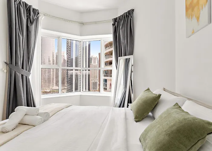 Classic Studio In Dubai Gate 2