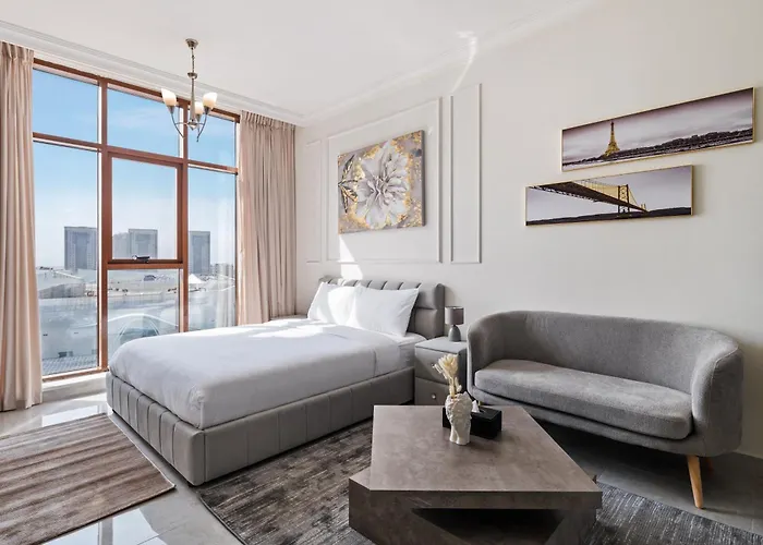 Bright And Airy Studio In Silicon Oasis