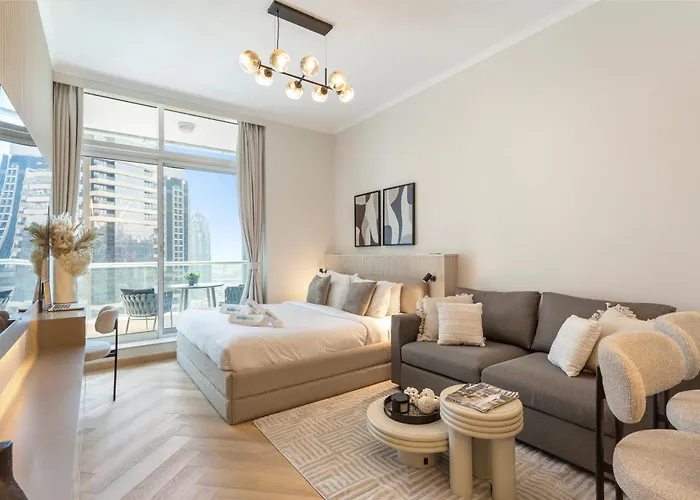 Marina Seaside Living Prime Location By The Beach