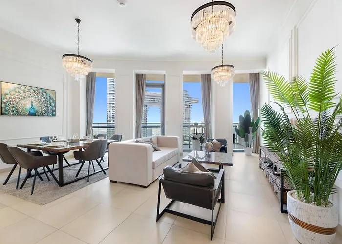 Walk To Dubai Mall 2Br With Skyline View Pool