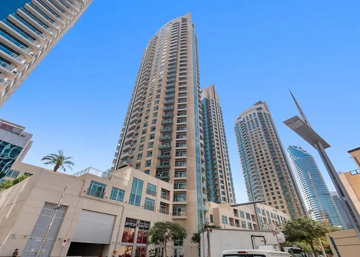 2Br Apart In Heart Of Downtown Dubai With Pool & Gym