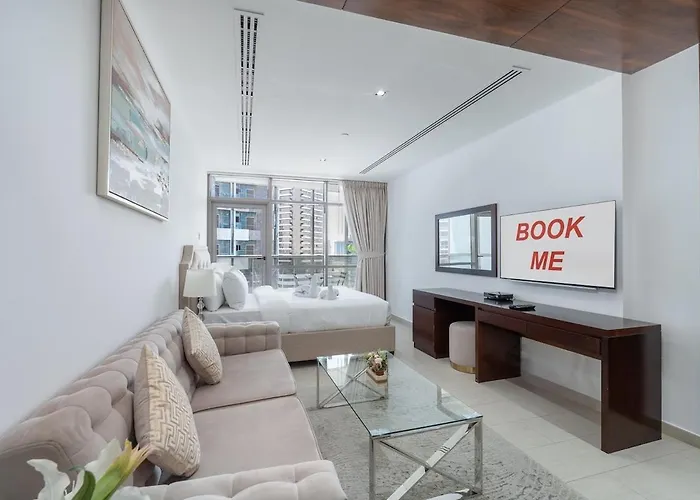 Wonderful Studio Near Golf Course At The Spirit Tower In Sports City