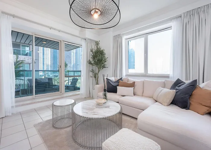 Incredible 2-Bedroom Apartment Near Dubai Marina Mall At Al Murjan Tower