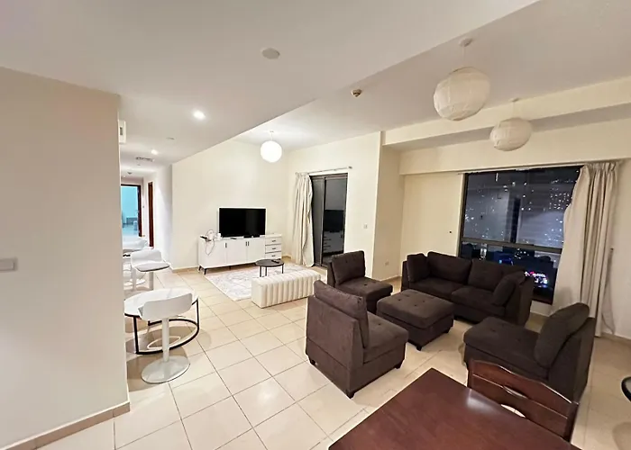 Spacious Bedroom Jbr Walk Near Tram & Beach