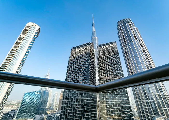 Stunning 2 Bedroom In The Heart Of Downtown, 360 Views