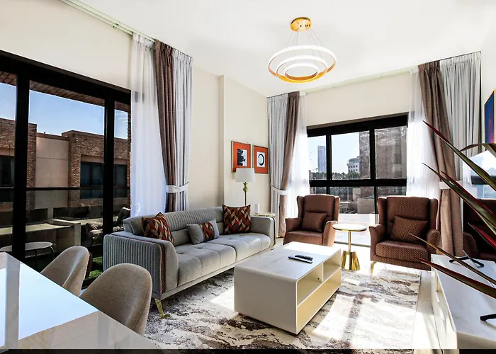 Bright And Spacious 2Br With Maids In Eleganz Jvc