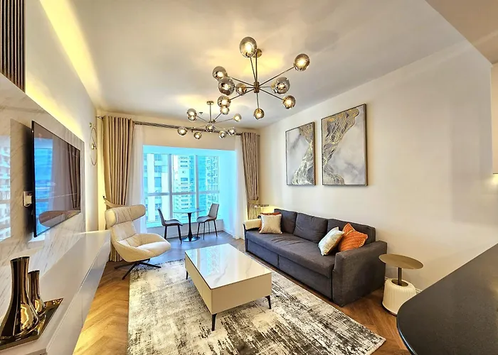Lux 1Br High-Floor In Marina