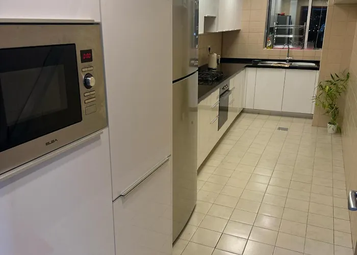 5 Min To Dubai Mall Downtown Hostel