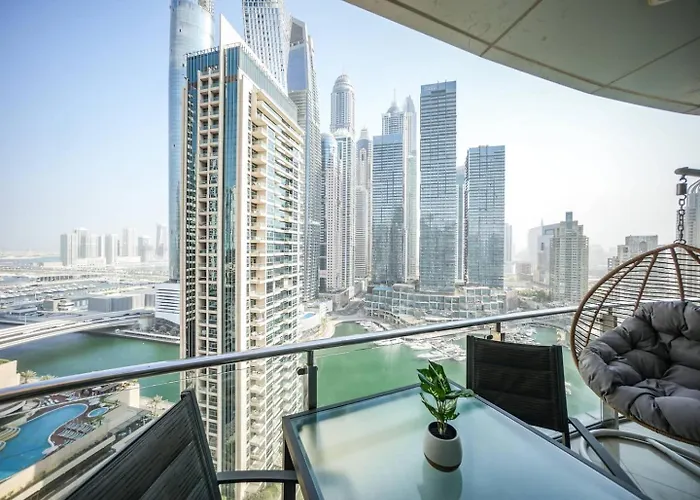 Deluxe 3 Bedroom With Marina & Sea View