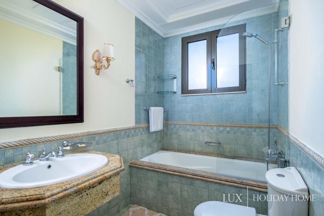 Lux - The Savoy Palm * Dubai