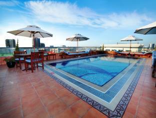 Hotel Raviz Center Point