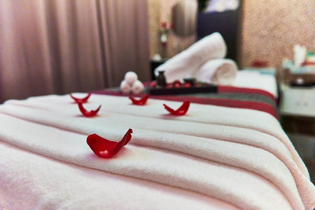 Rose Park - Al Barsha, Opposite Metro Station 4* Dubai