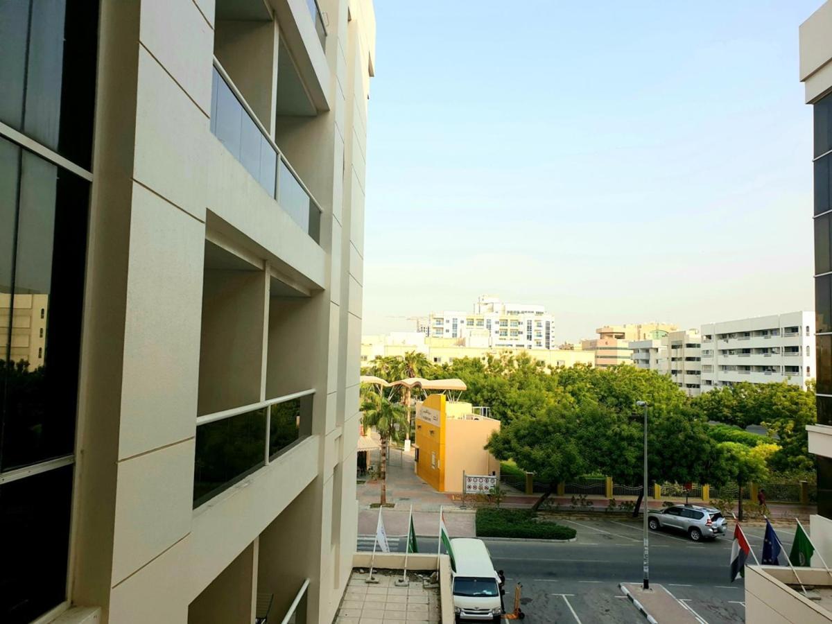 Fortune Classic Apartment, Airport ,near Dafza Metro Station 4* Dubái