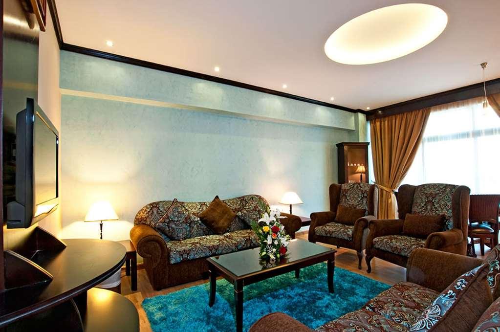 Al Jawhara Metro Hotel 2*